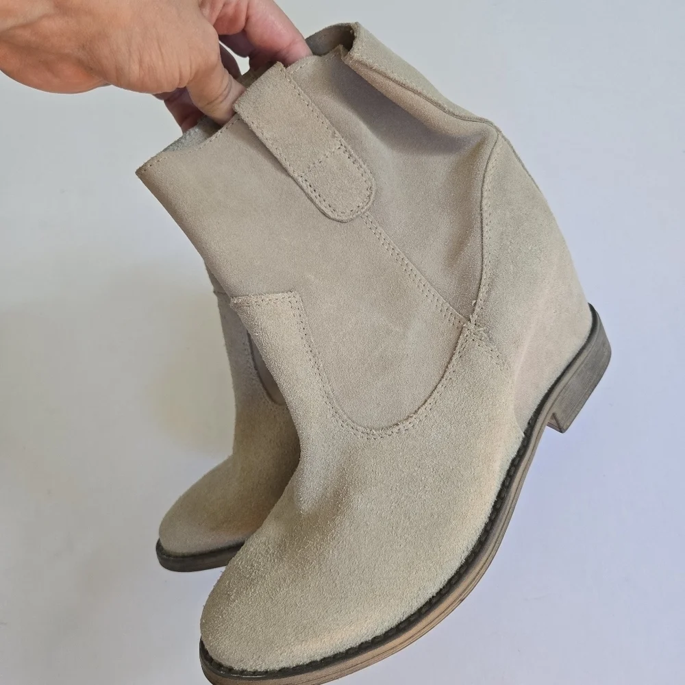 OTBT sandpiper grey suede leather hidden heel boot western made in romania 7.5 - Picture 4 of 8